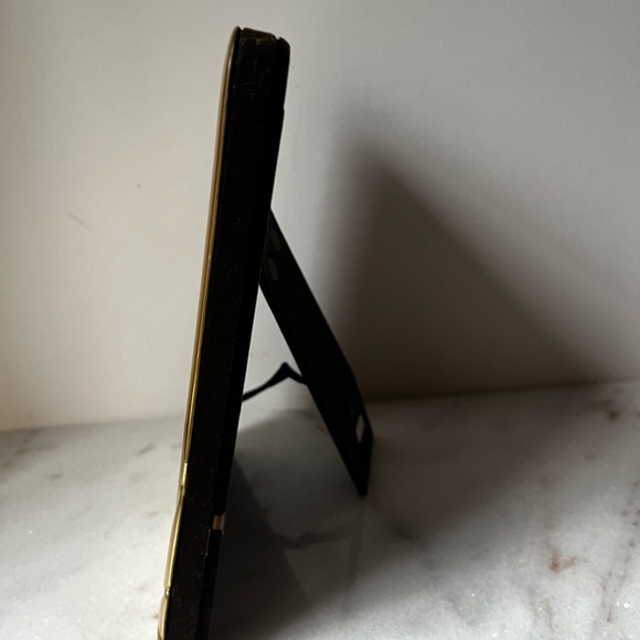 Solid Brass Photo Frame 6.5”x8.5” Vintage for 5”x7” photo.. - Picture 9 of 16